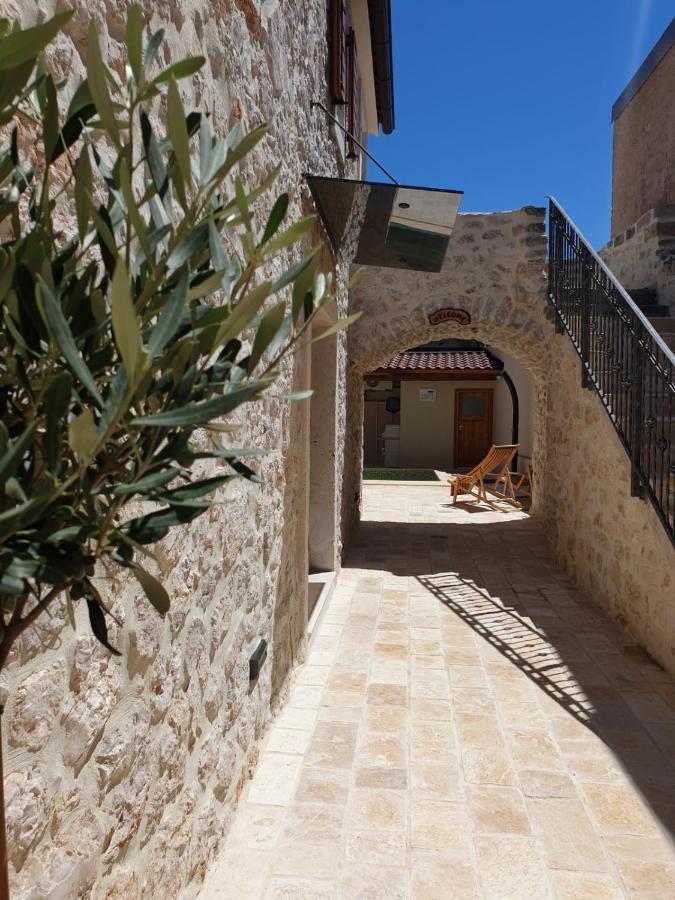 Villa Kameni Dvori Sveti Filip i Jakov Exteriér fotografie