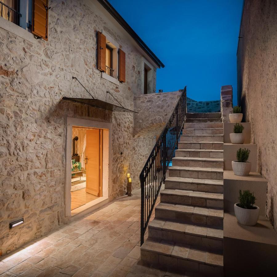 Villa Kameni Dvori Sveti Filip i Jakov Exteriér fotografie